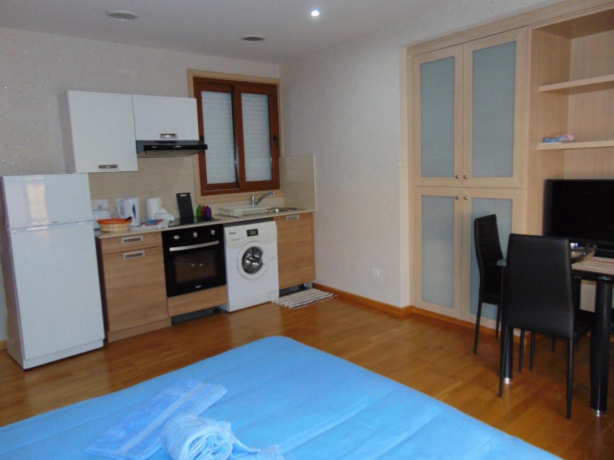 Ithaki Phinikoudes Apartment No. 207 Larnaca Room photo